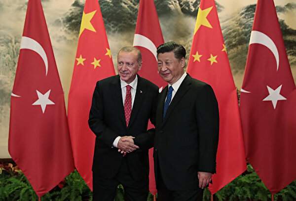 Çin Devlet Başkanı Şi, Cumhurbaşkanı Erdoğan ve eşine geçmiş olsun mesajı gönderdi