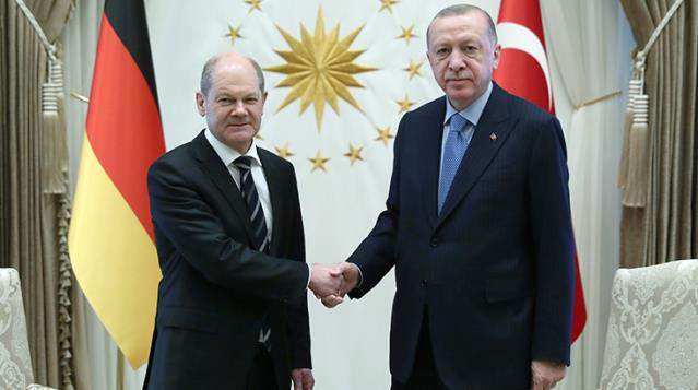 İlk kez Türkiye’ye geldi! Cumhurbaşkanı Erdoğan, Almanya Başbakanı Scholz’le görüştü